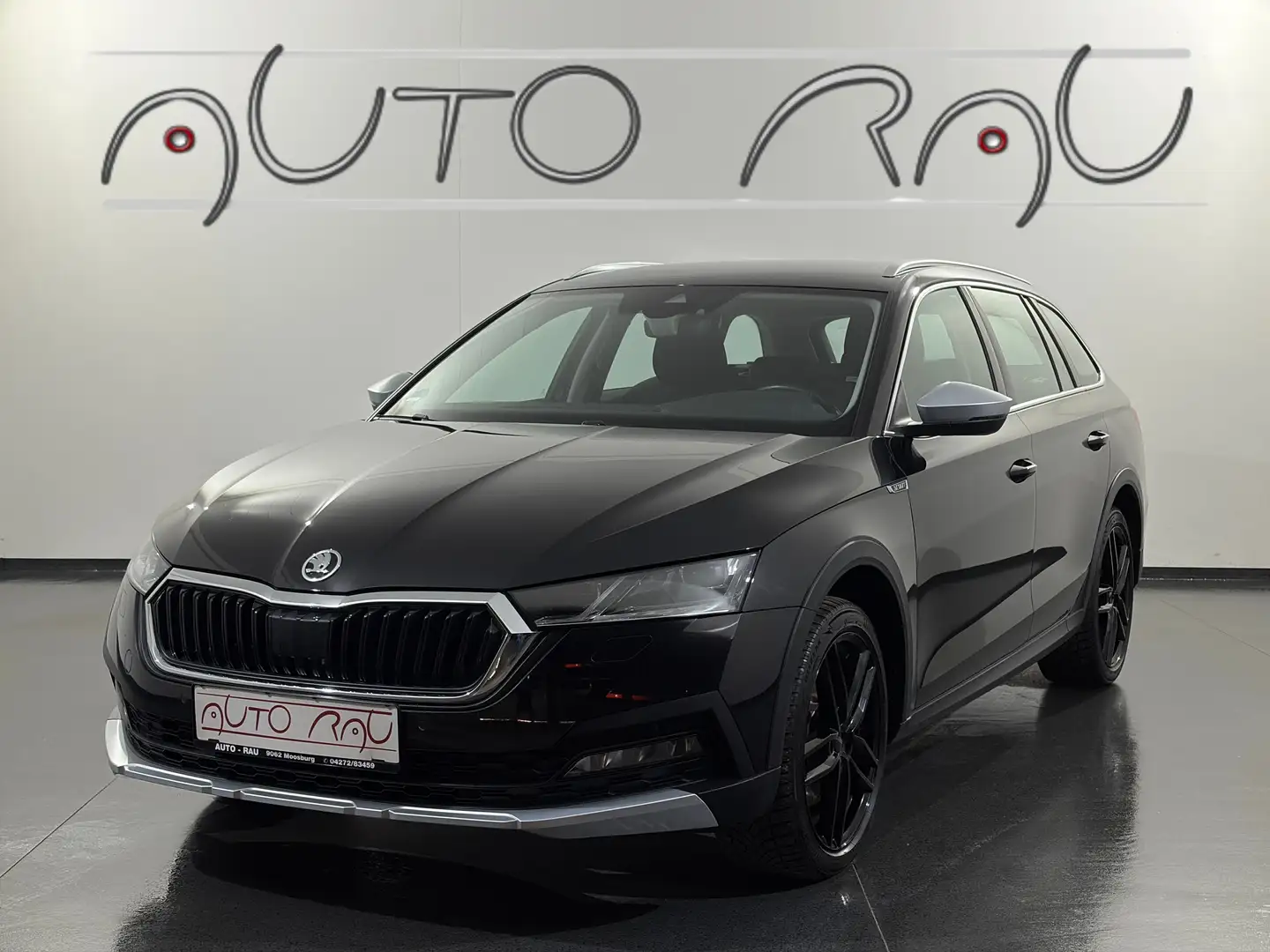 Skoda Octavia Scout 2.0 TDI 4x4 DSG *LED*PDC*APP* Schwarz - 1