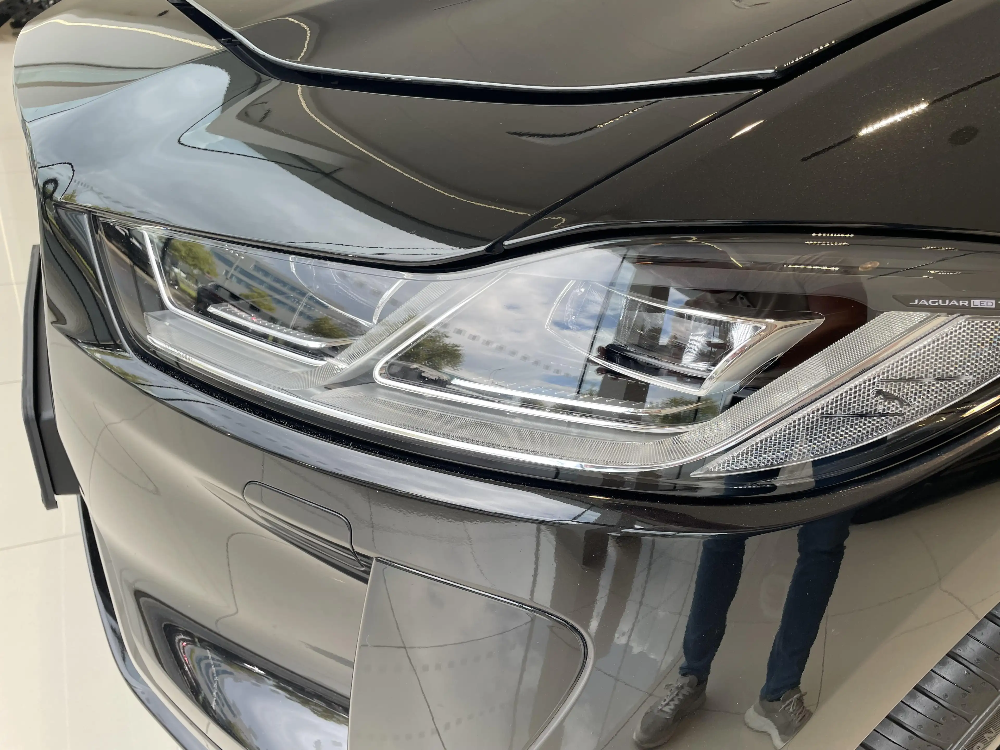 Jaguar I-Pace EV400 SE — photo 9