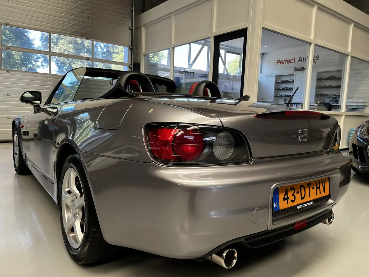 Honda S 2000 2.0i Airco, Leder, Orig NL AUTO Grau - 2