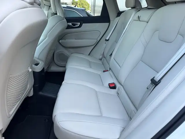 Volvo XC60 view 14