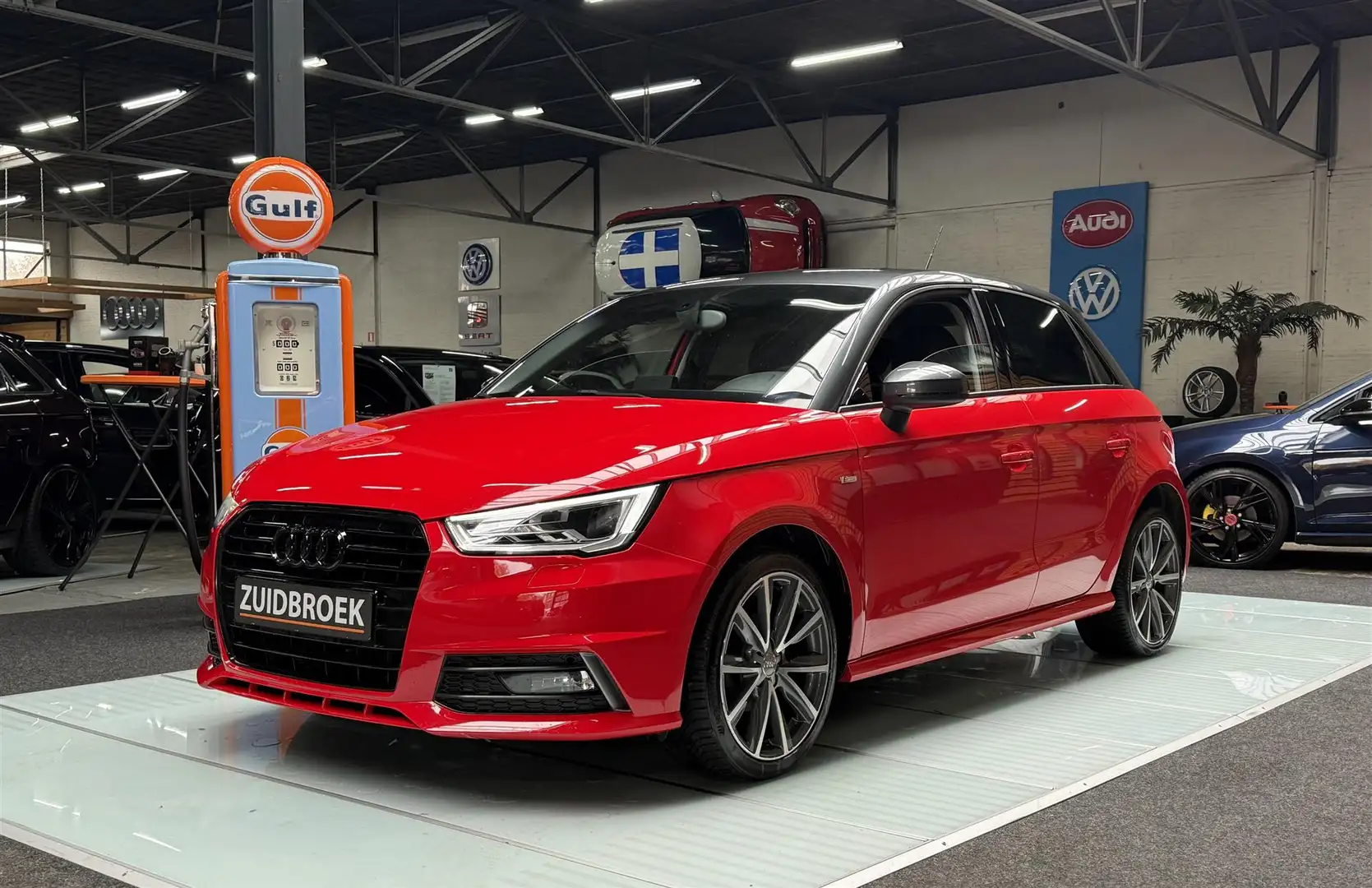 Audi A1 1.4 Diesel Navi!! UNIEK!! Clima!! Rouge - 1