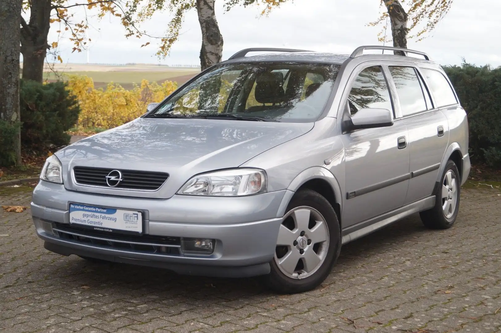 Opel Astra 1.6 16V Elegance Silber - 1