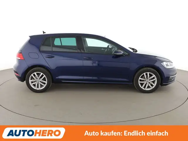 Volkswagen Golf view 7