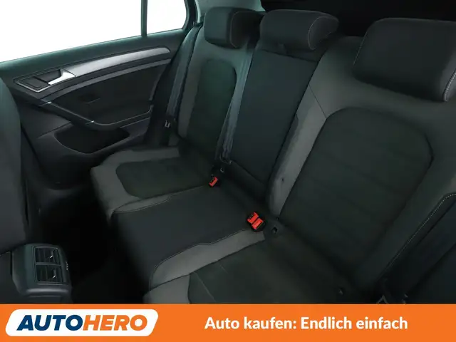 Volkswagen Golf view 14