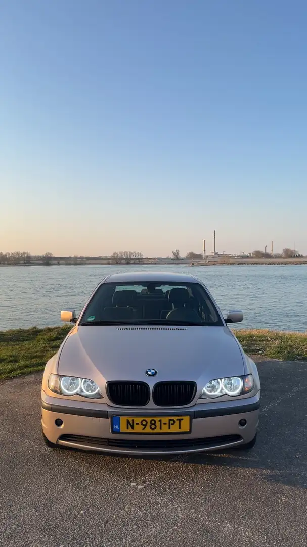 BMW 330 316i Essence Grijs - 1