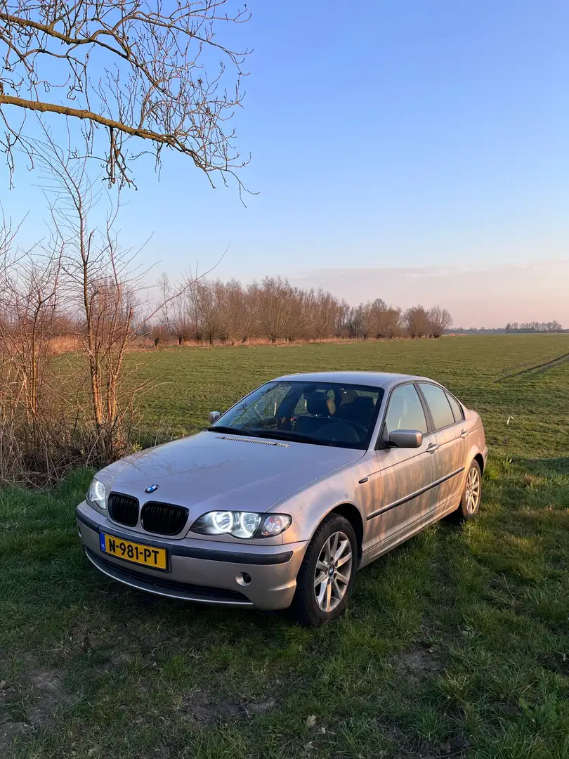 BMW 330 316i Essence Grijs - 2