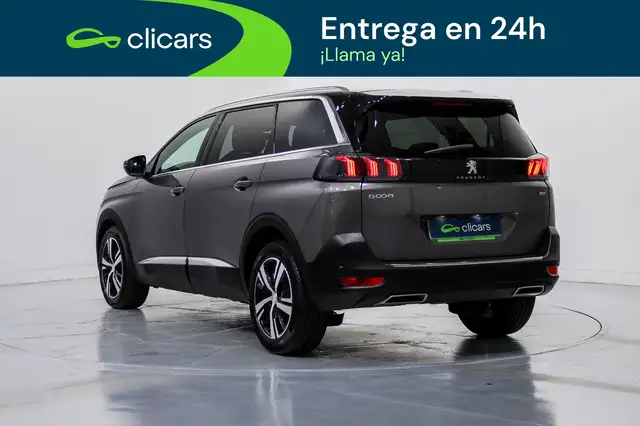 Peugeot 5008 view 9