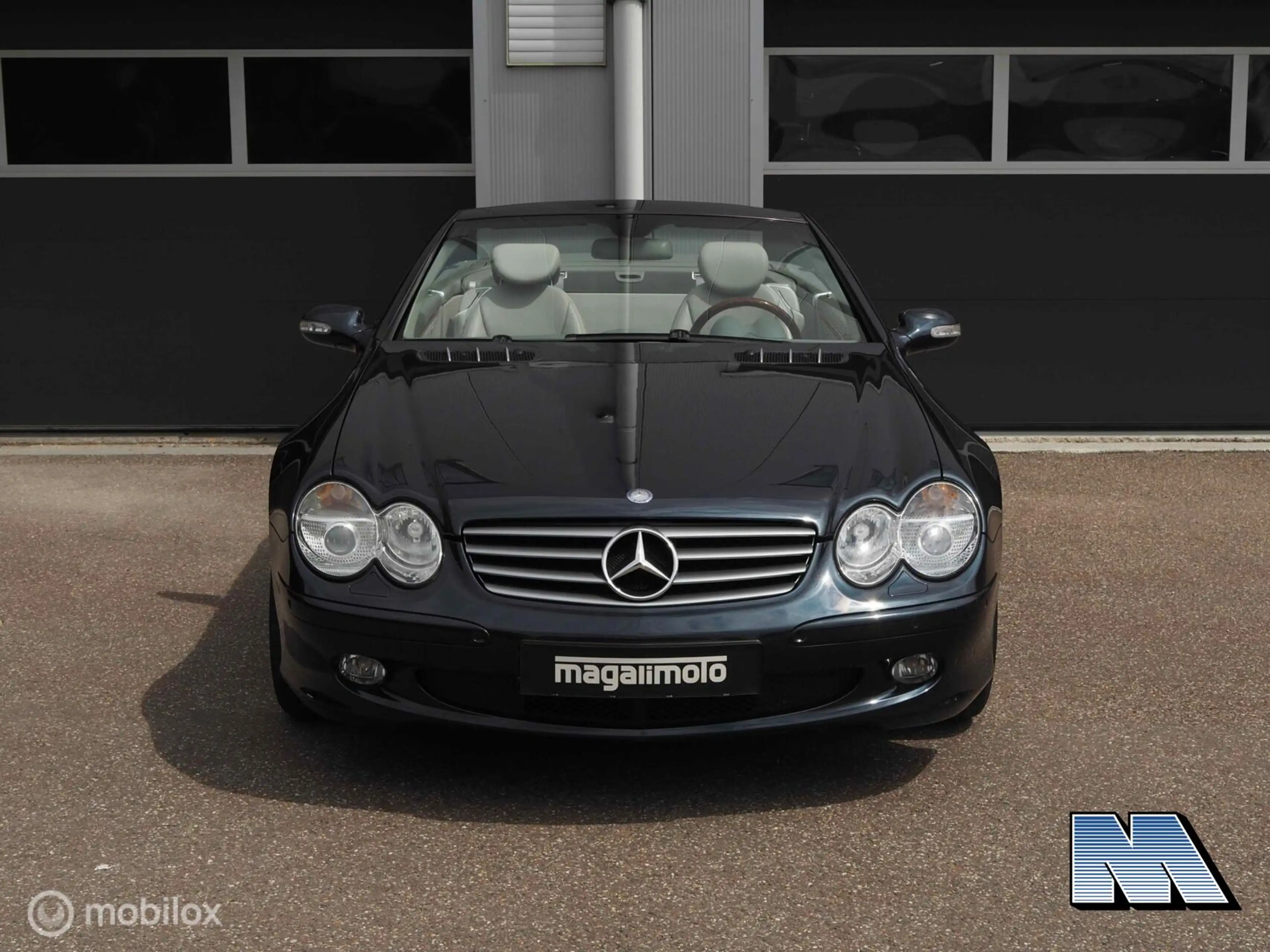 Mercedes-Benz SL 500 — photo 12