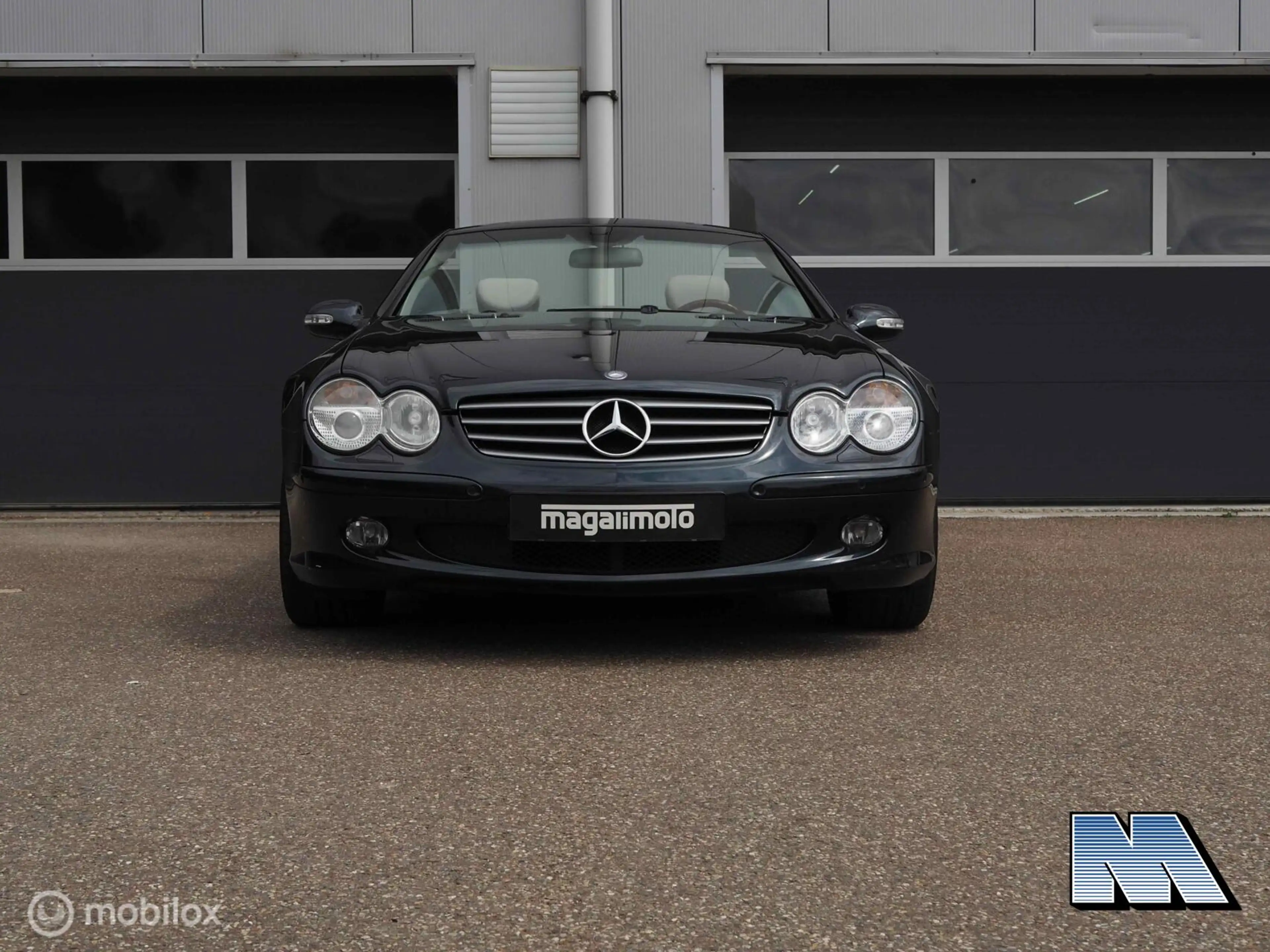 Mercedes-Benz SL 500 — photo 11