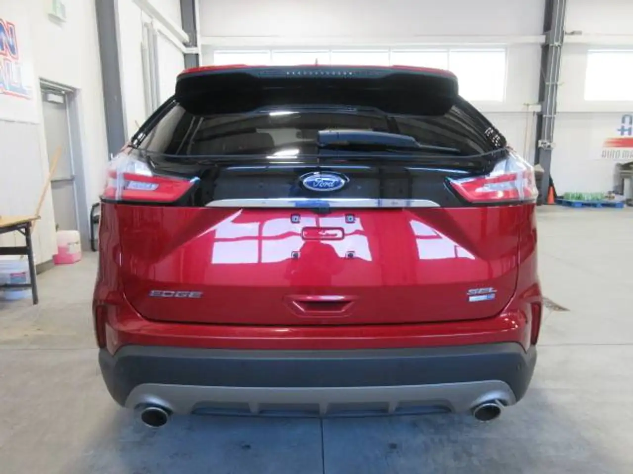 Ford Edge photo Ford Edge