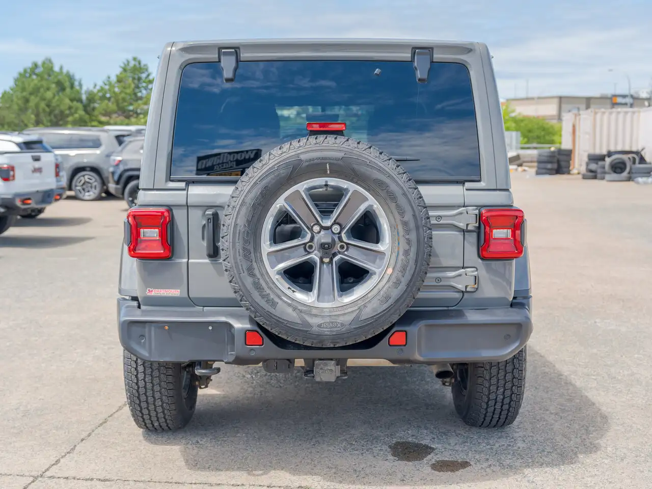 Jeep Wrangler photo Jeep Wrangler