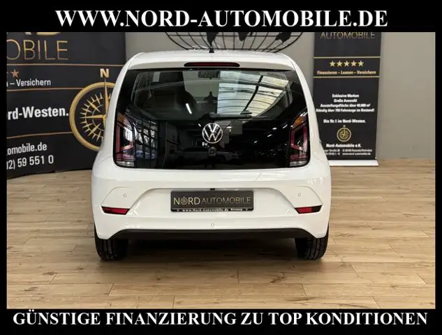 Volkswagen up! view 9