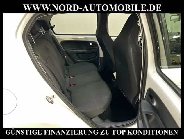 Volkswagen up! view 14
