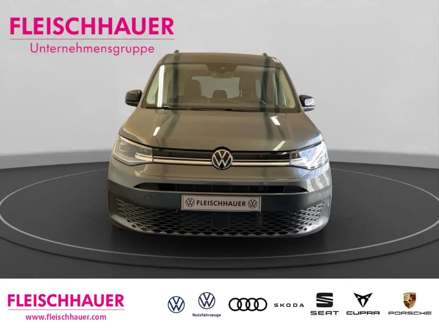 Volkswagen Caddy Goal 1.5 TSI eHybrid LED ACC Klima Keyless Šedá - 2