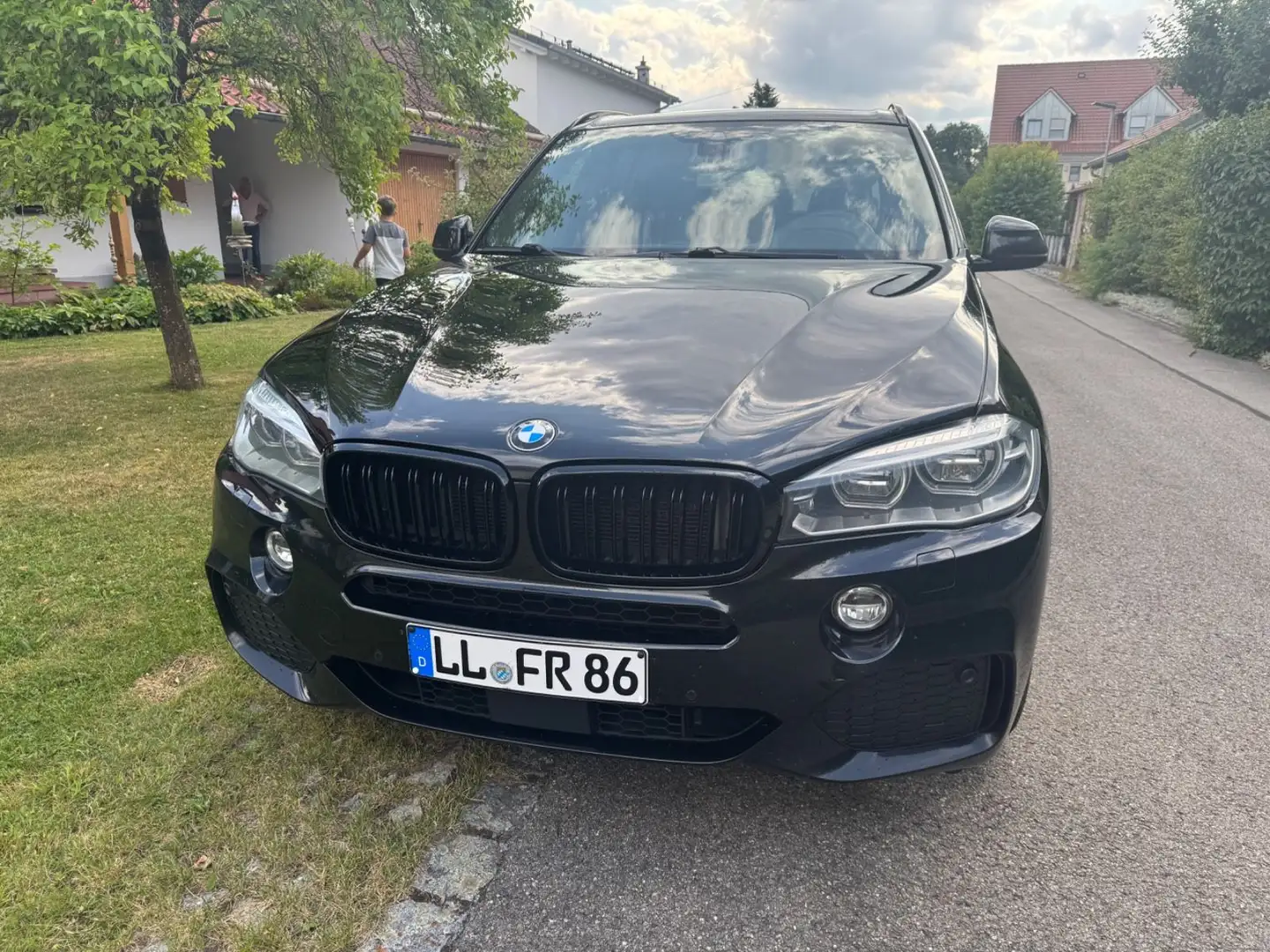 BMW X5 40d M Paket Leder Navi LED Harman Virtual Schwarz - 2
