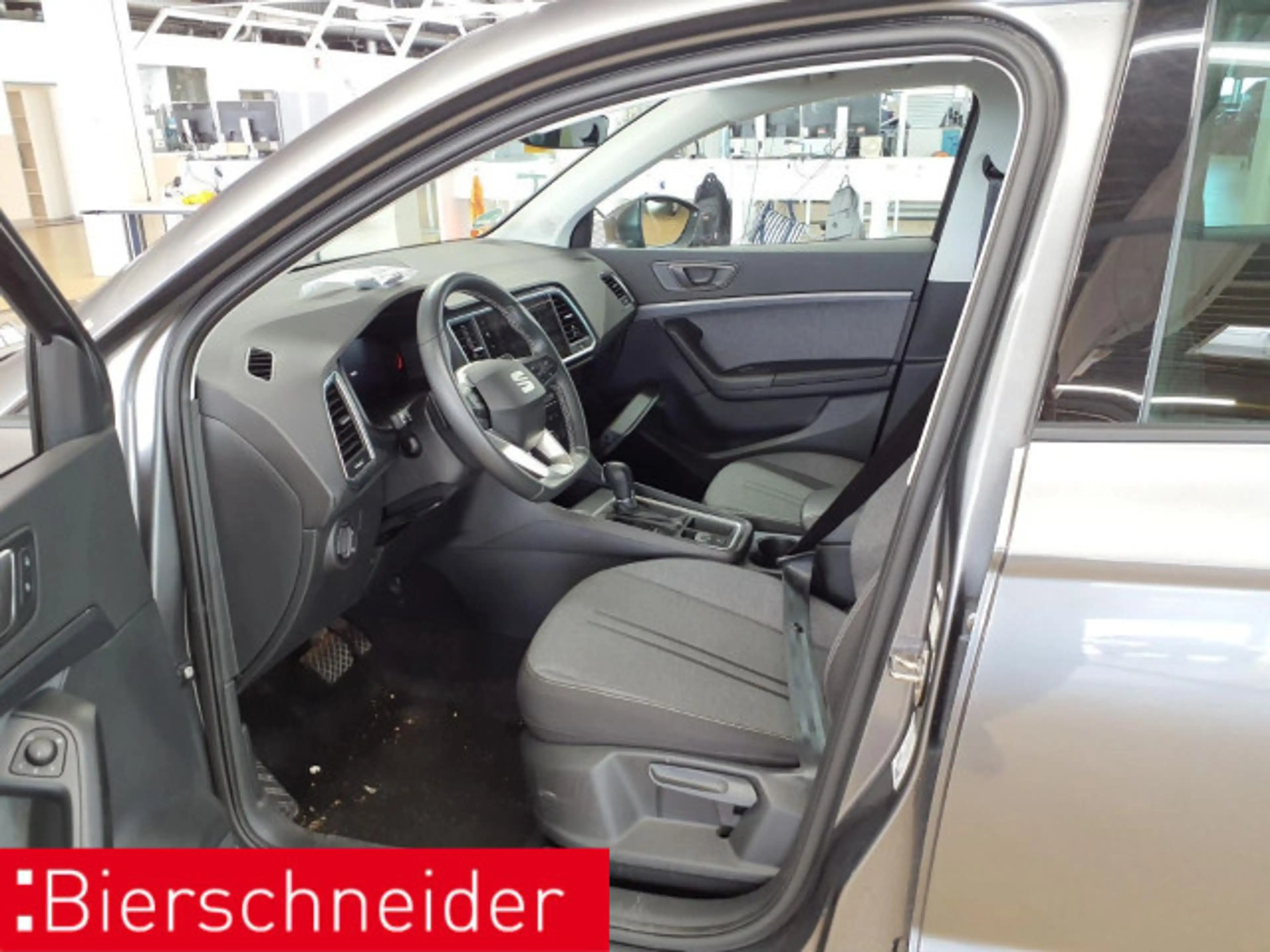 SEAT Ateca 1.5 TSI DSG Style AHK ACC NAVI CAM — photo 3