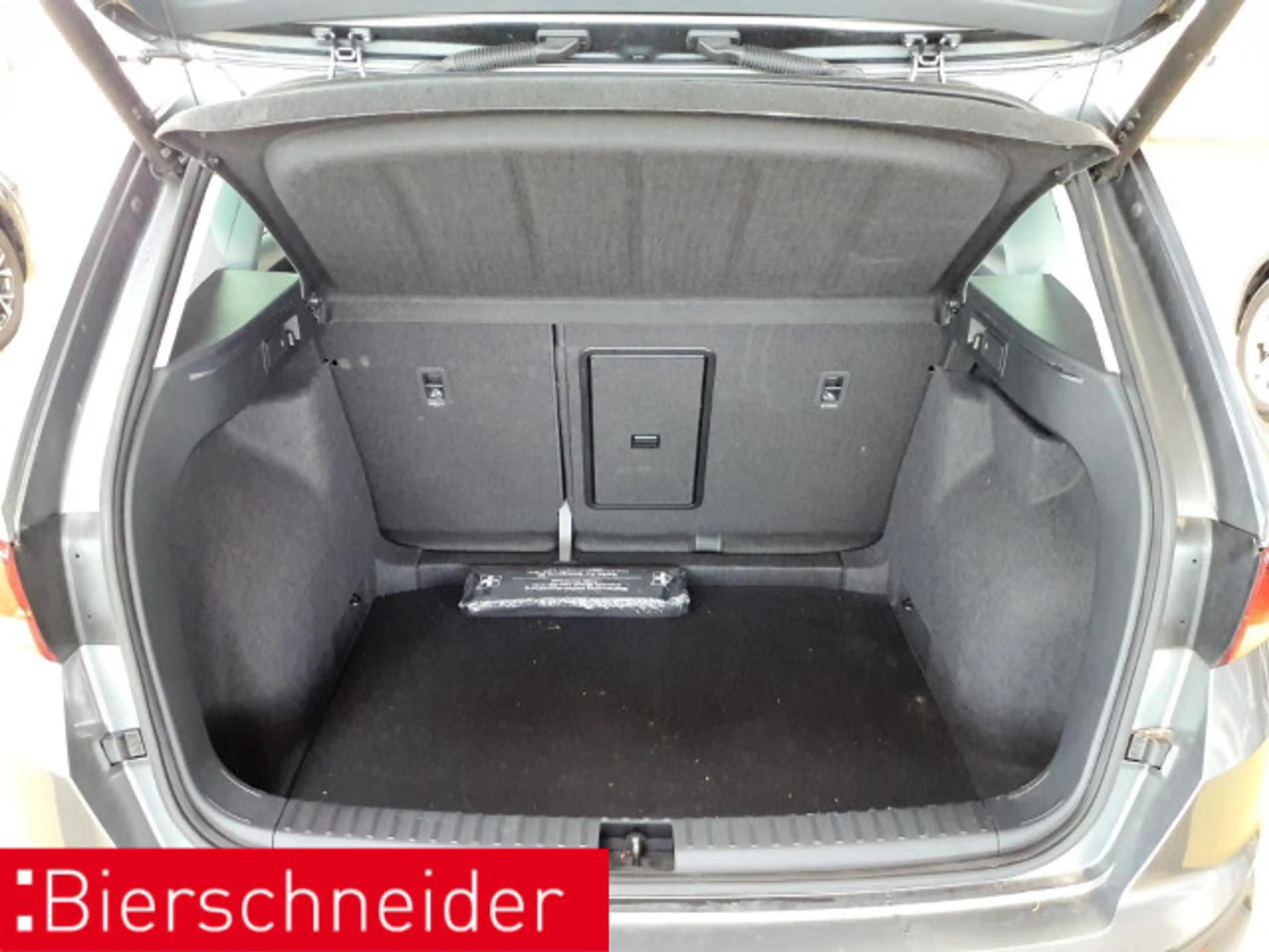 SEAT Ateca 1.5 TSI DSG Style AHK ACC NAVI CAM — photo 6