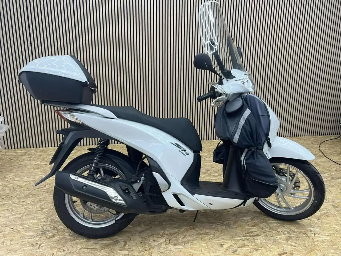 Honda SH 125i Blanco - 1