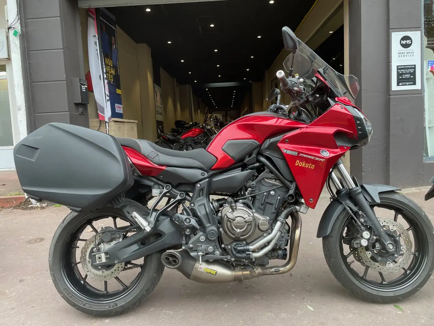 Yamaha Tracer 700 Rojo - 1