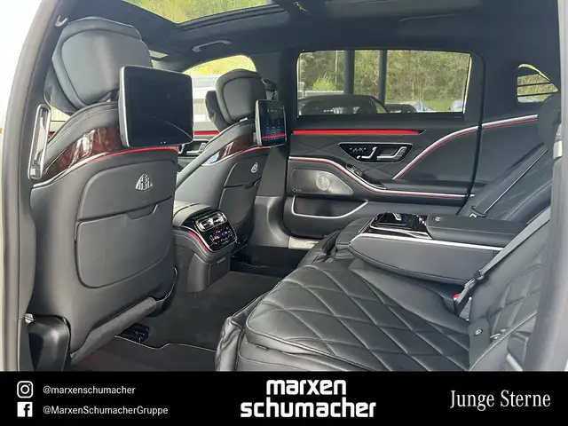 Mercedes-Benz S-Class view 13