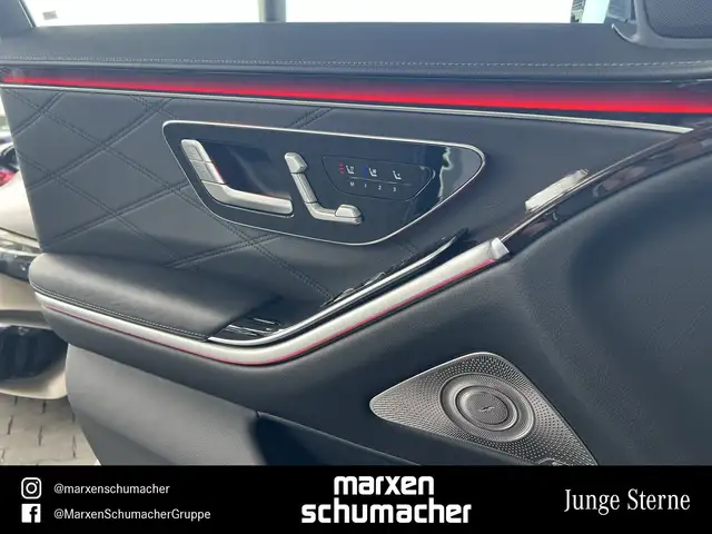 Mercedes-Benz S-Class view 8