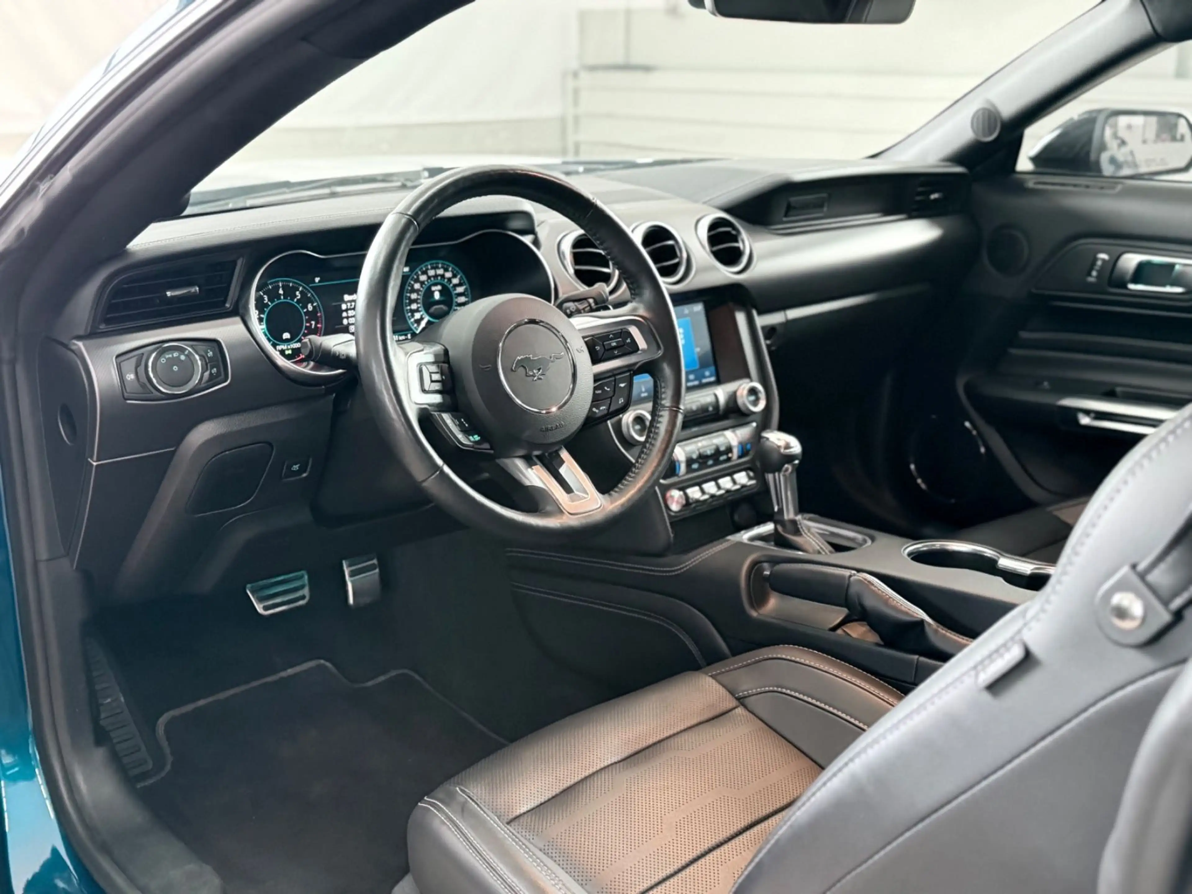 Ford Mustang 2.3 Ecoboost Premiu Fastback — photo 12
