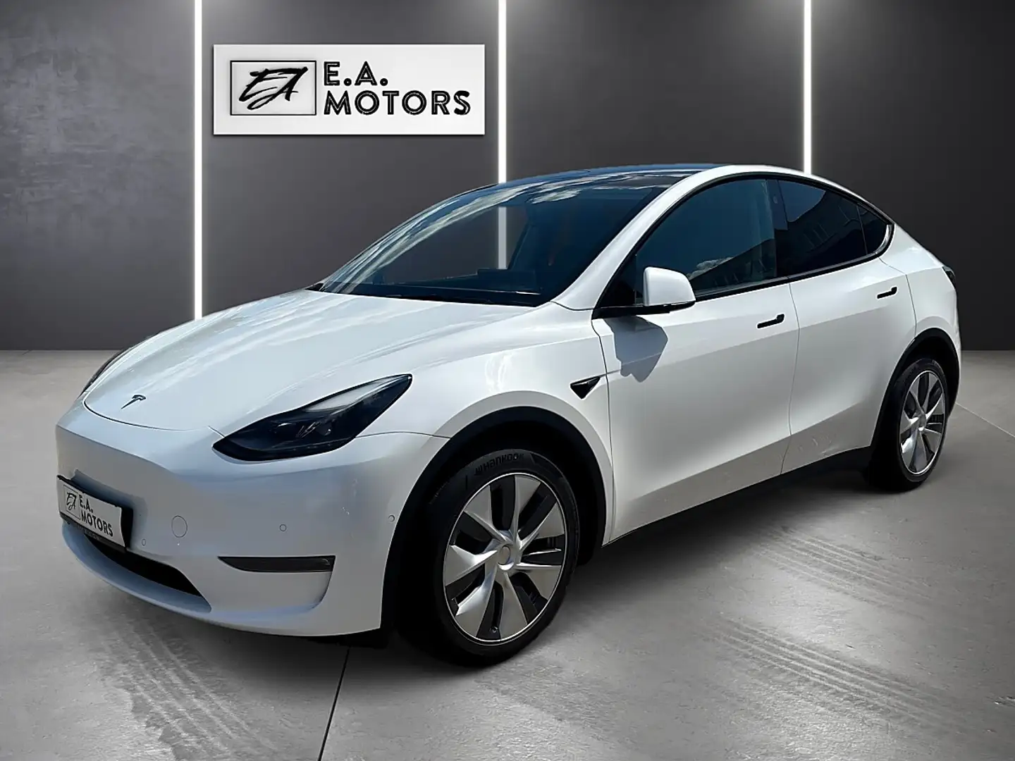 Tesla Model Y Long Range AWD 75kWh / monatlich ab € 229,99 Weiß - 1