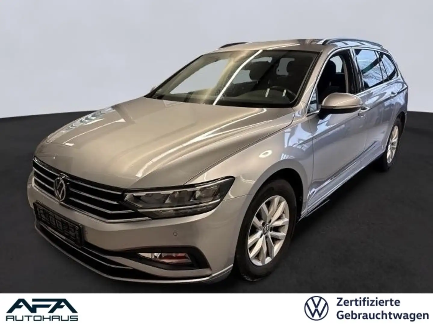 Volkswagen Passat Var. 1.5 TSI Business DSG AHK*NAV*ACC*LED Silber - 1