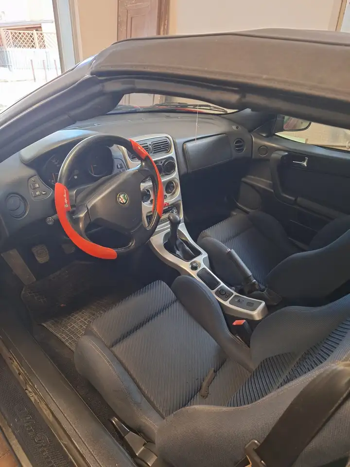 Alfa Romeo Spider 2.0 ts 16v, foto 6