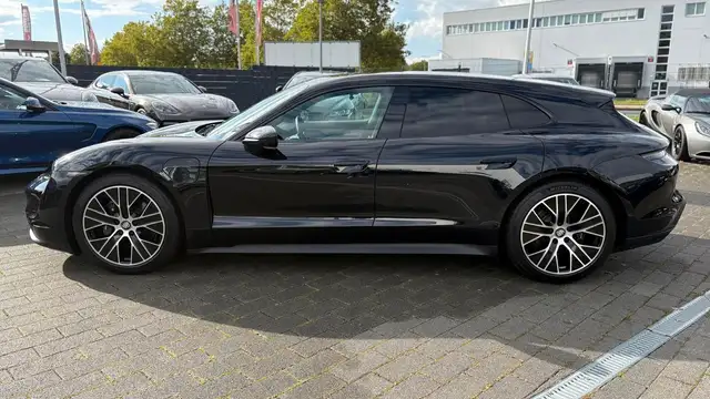 Porsche Taycan view 2