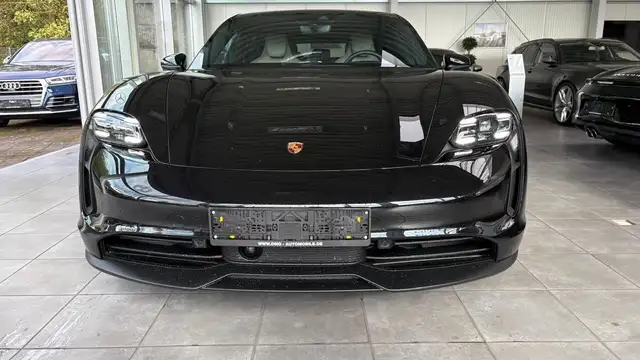 Porsche Taycan view 3
