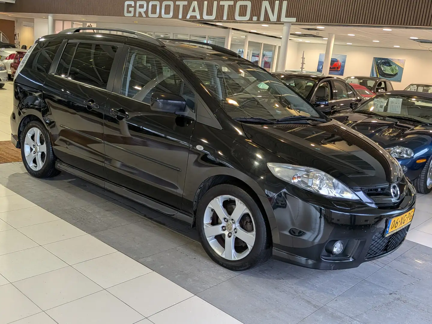 Mazda 5 2.0 Active 7 Persoons, Airco, Stuurbekrachtiging Zwart - 1