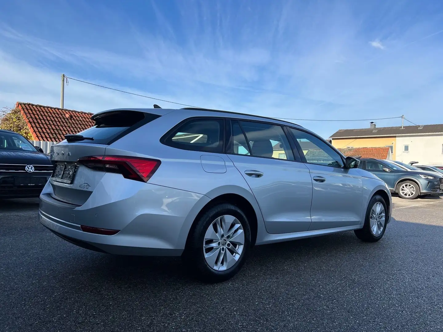 Skoda Octavia Combi 2,0 TDI Ambition | NAVI Silber - 2