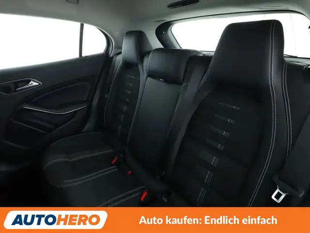 Mercedes-Benz Gla view 14