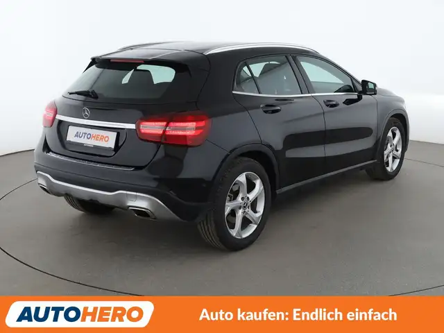 Mercedes-Benz Gla view 6