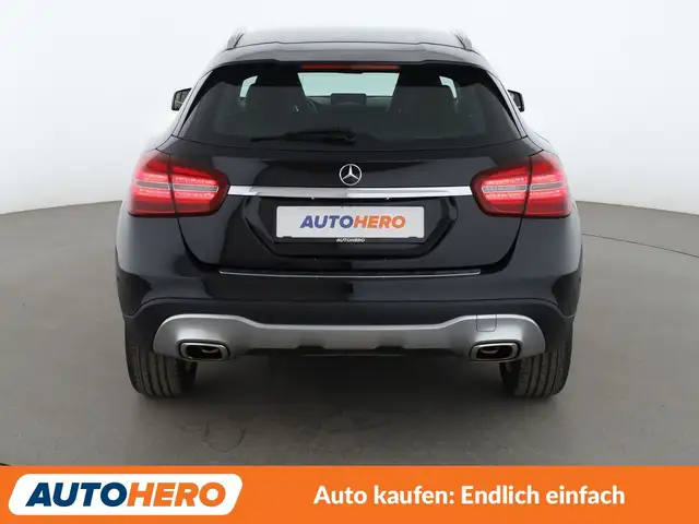 Mercedes-Benz Gla view 5