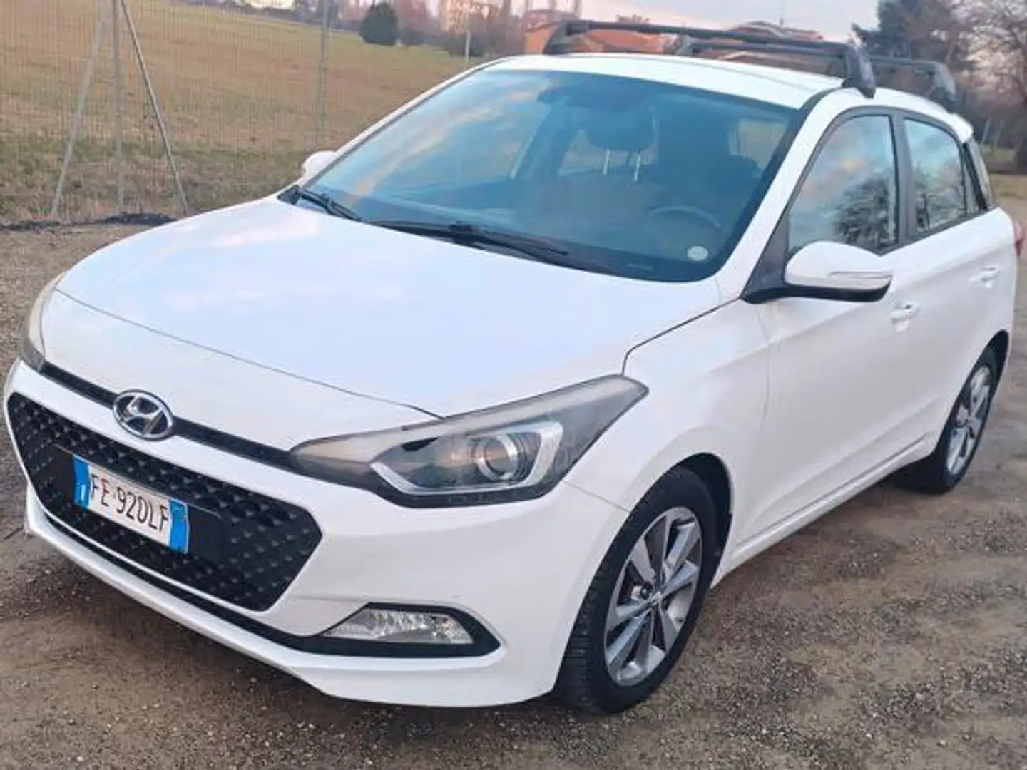 Hyundai i20 i20 5p 1.1 crdi Classic 75cv Bianco - 1