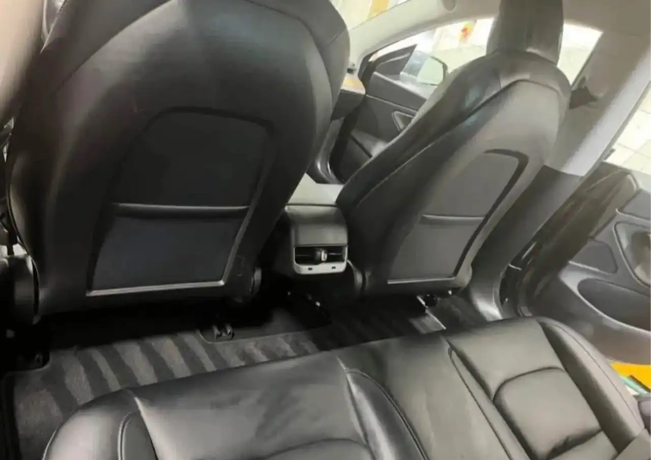 Tesla Model 3 photo Tesla Model 3