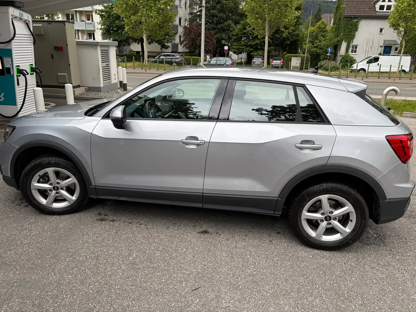 Audi Q2 Q2 35 TDI Intense S-tronic Intense Silber - 2