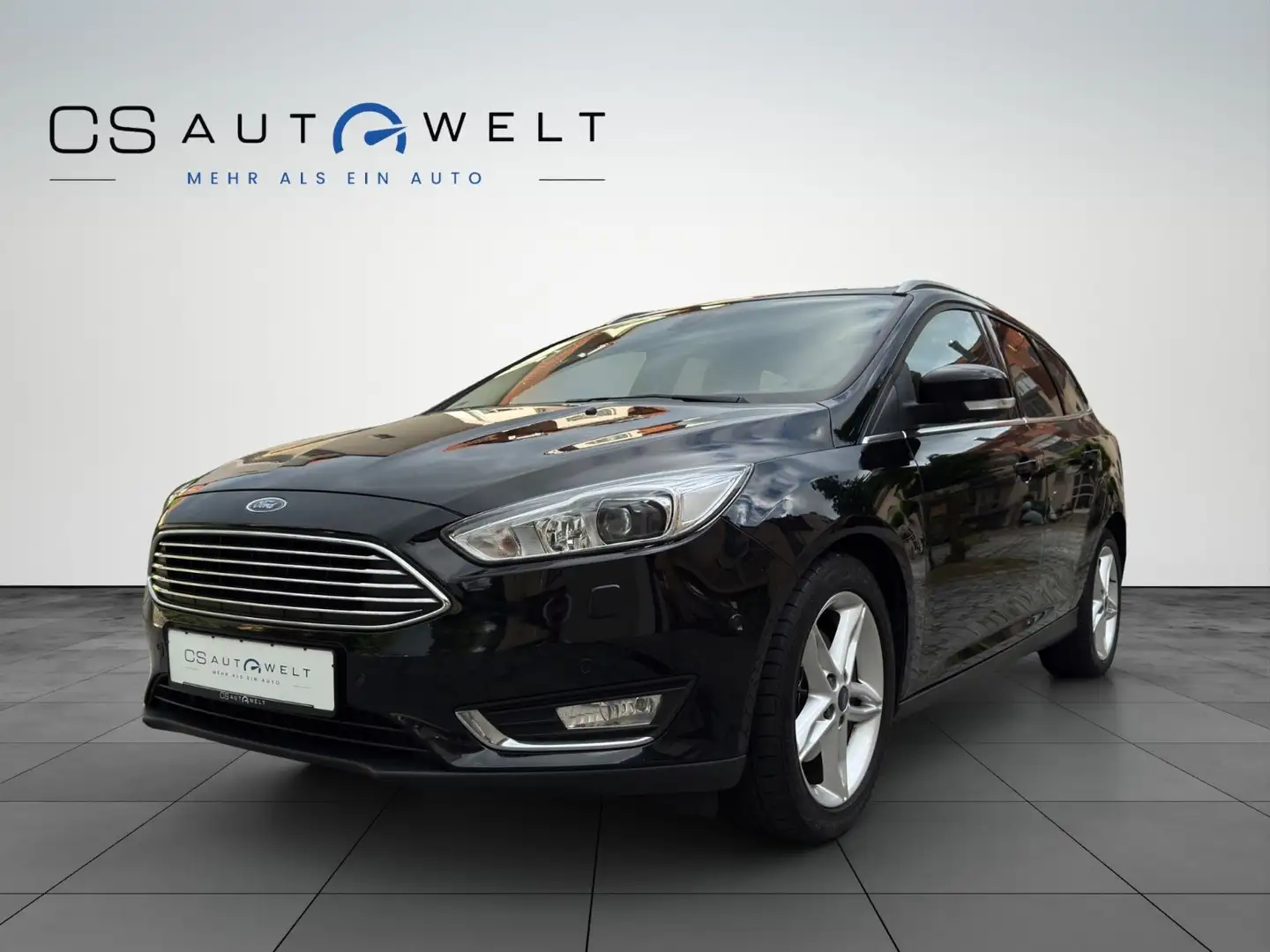 Ford Focus 1.5 Turnier Titanium KAMERA/NAVI/BI-XENON Schwarz - 1