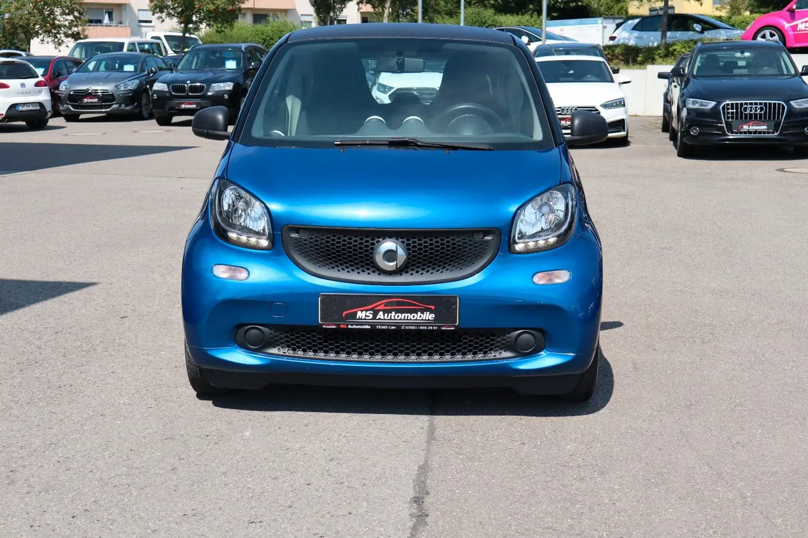 smart forTwo coupé 1.0 Blau - 2