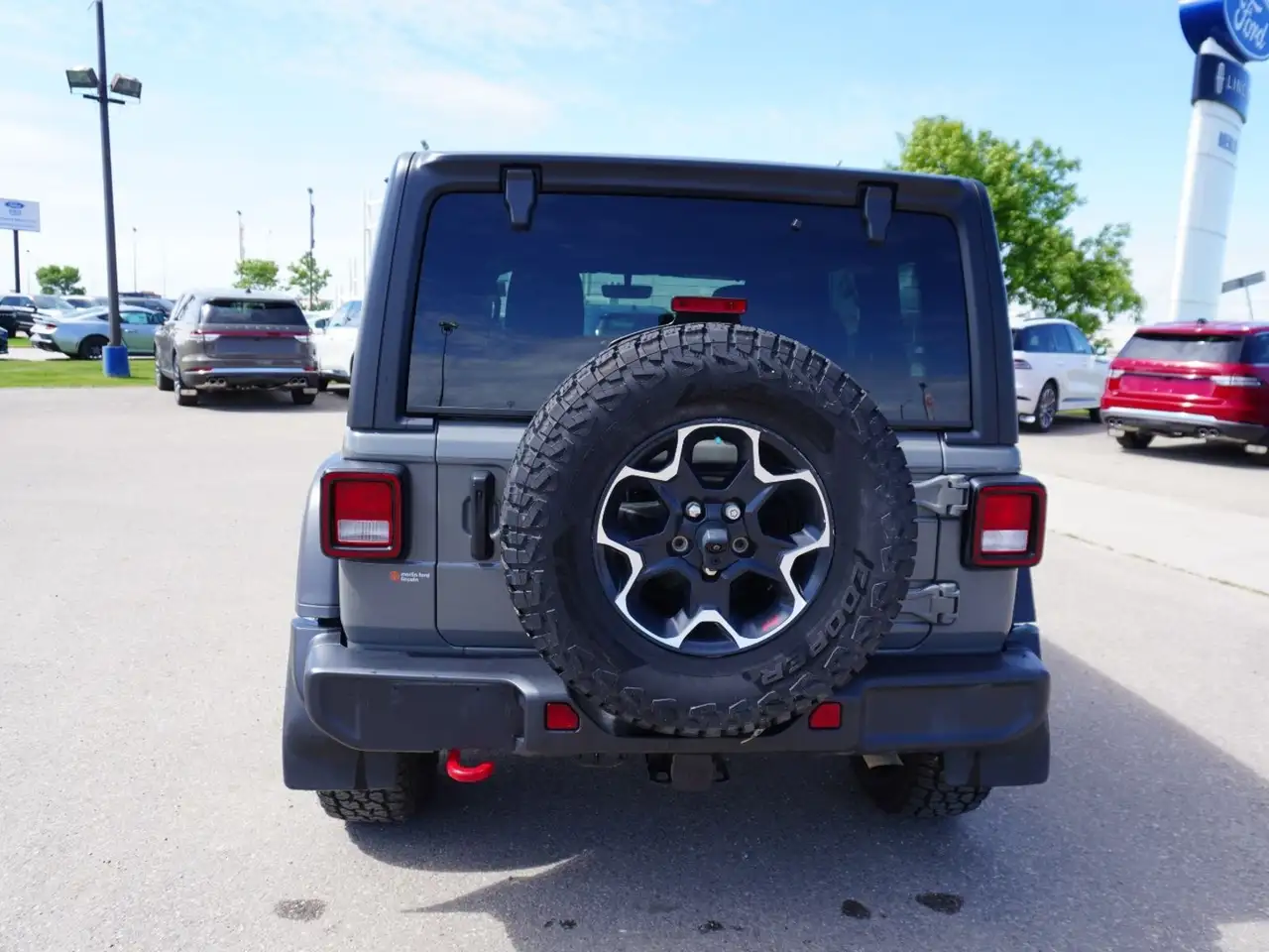 Jeep Wrangler снимка Jeep Wrangler