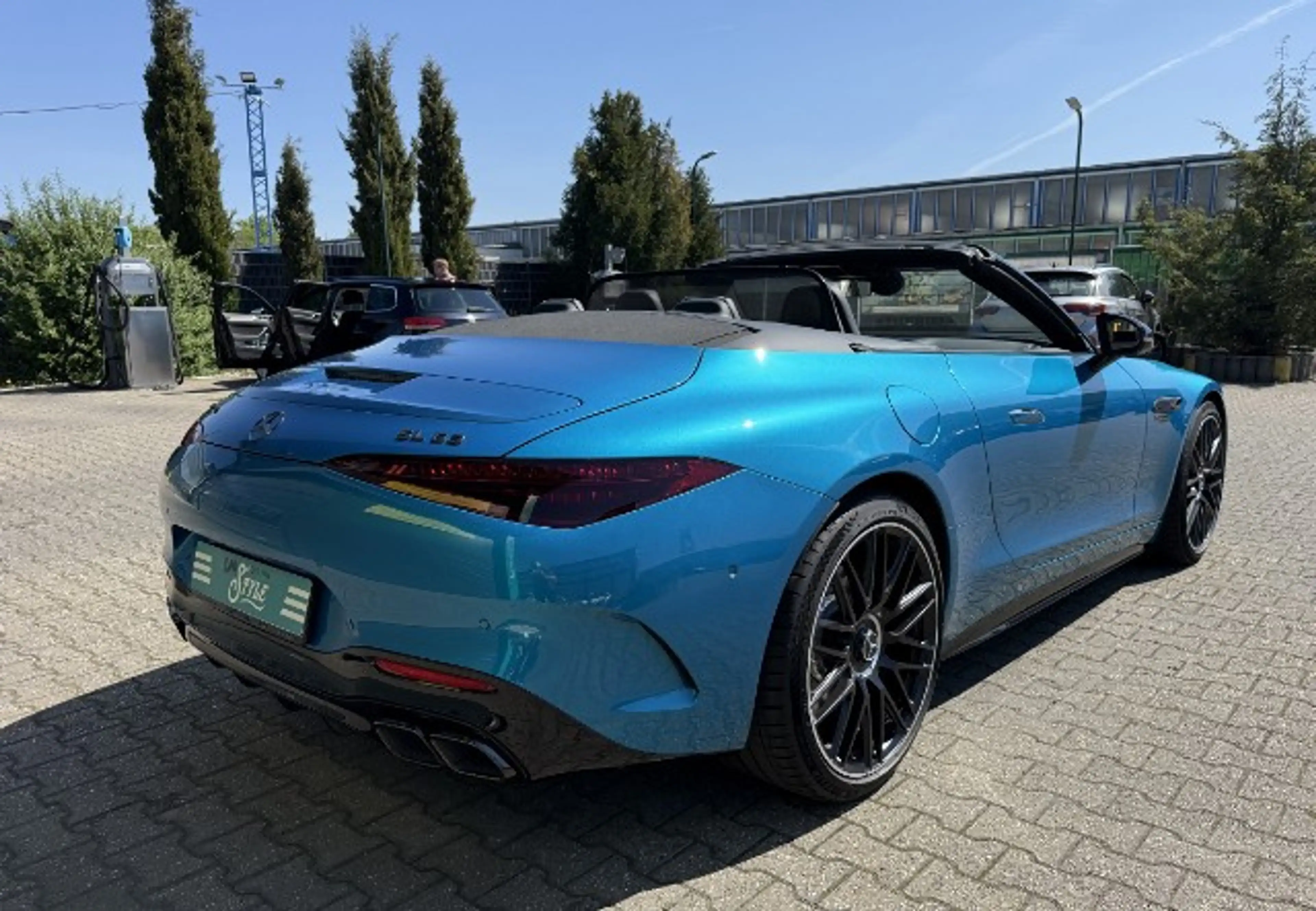 Mercedes-Benz SL 63 AMG 4Matic+ Schalensitze Carbon Lift Burmester — photo 4