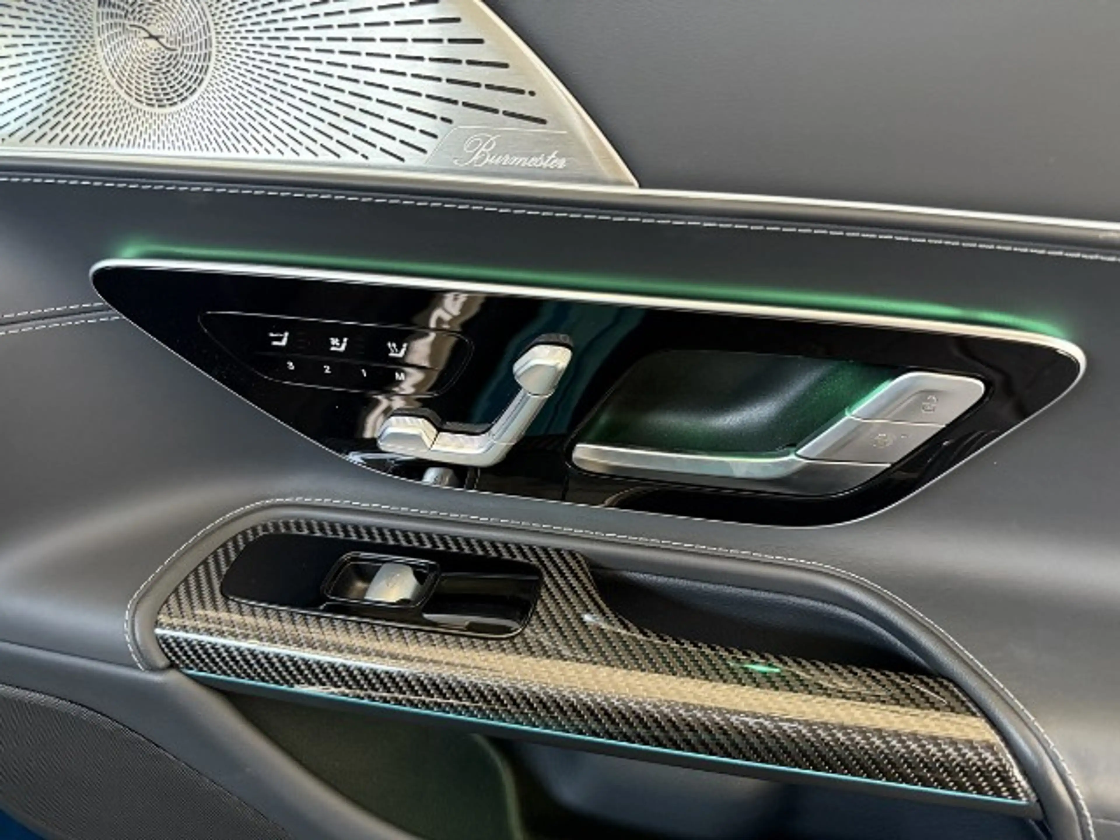 Mercedes-Benz SL 63 AMG 4Matic+ Schalensitze Carbon Lift Burmester — photo 15