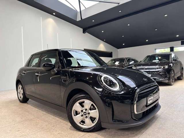 MINI One — photo 3