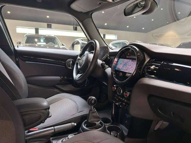 MINI One — photo 13