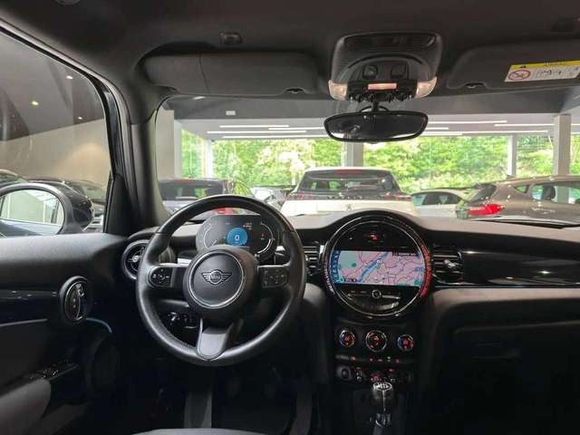 MINI One — photo 10