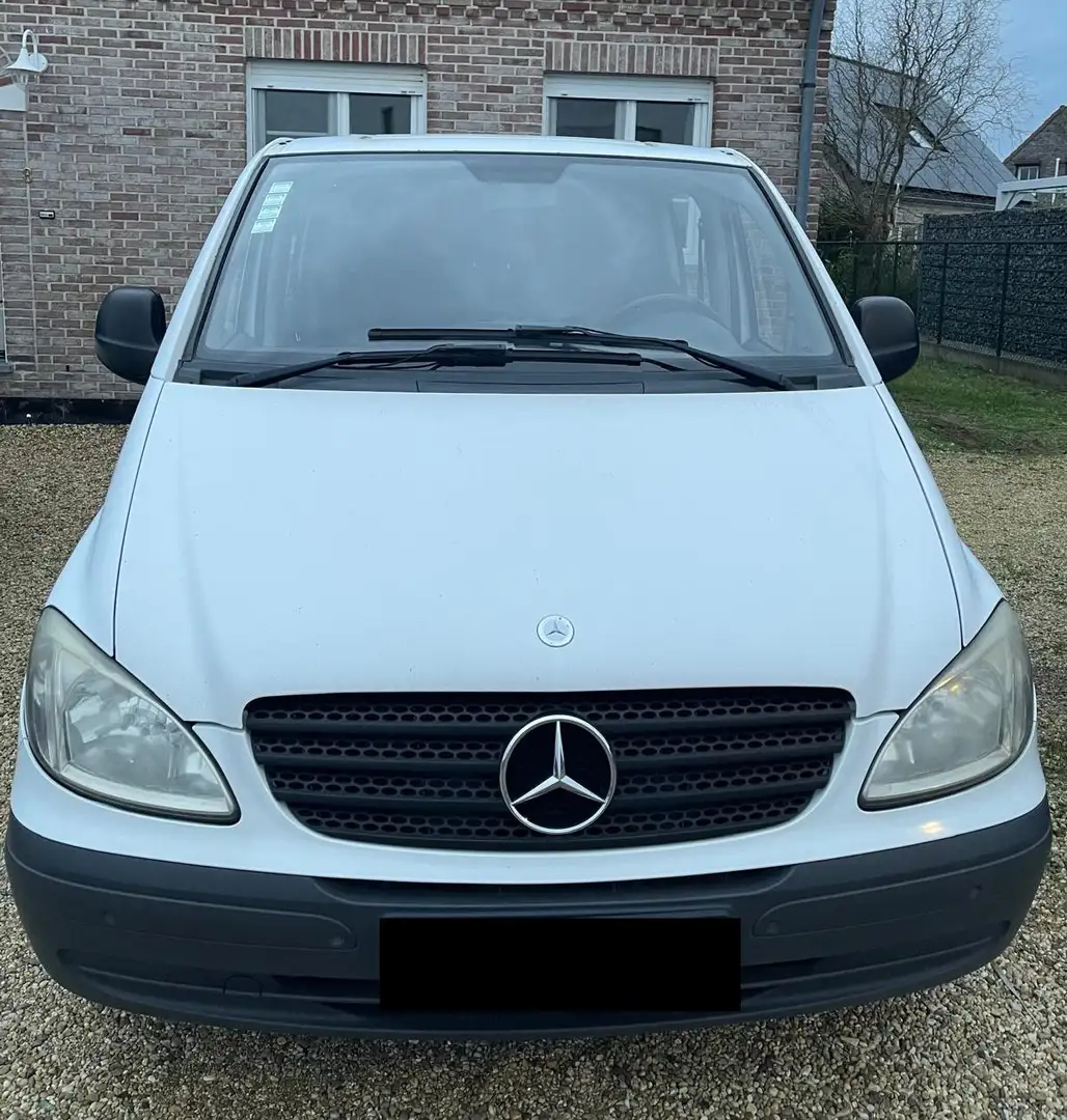 Mercedes-Benz Vito Blanc - 1