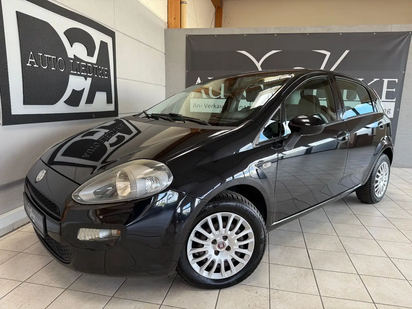 Fiat Punto Pop 1.4 l Klimaanlage/AUX/TÜV Schwarz - 1