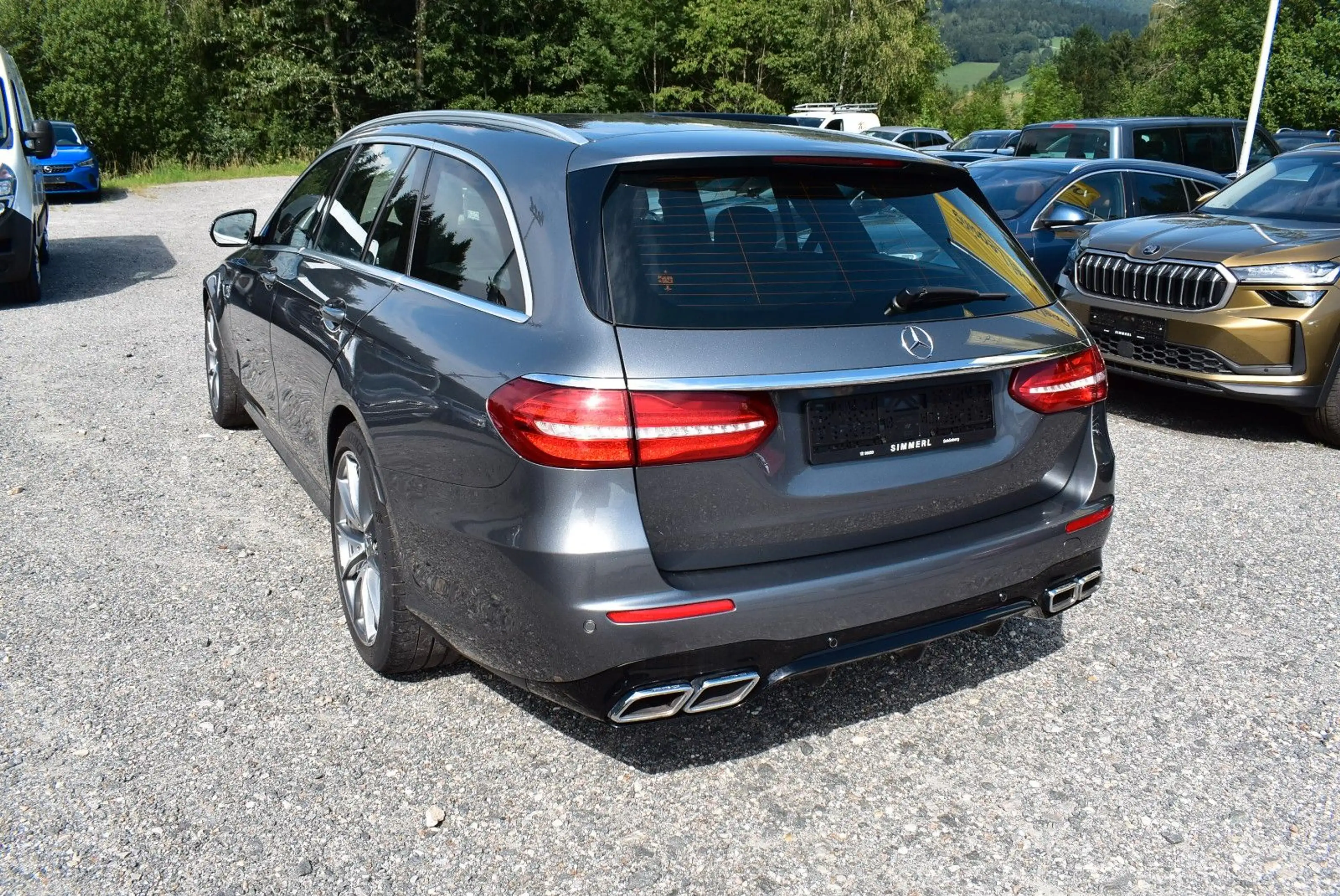 Mercedes-Benz E 63 AMG E T-Modell E 63 AMG 4Matic — photo 11